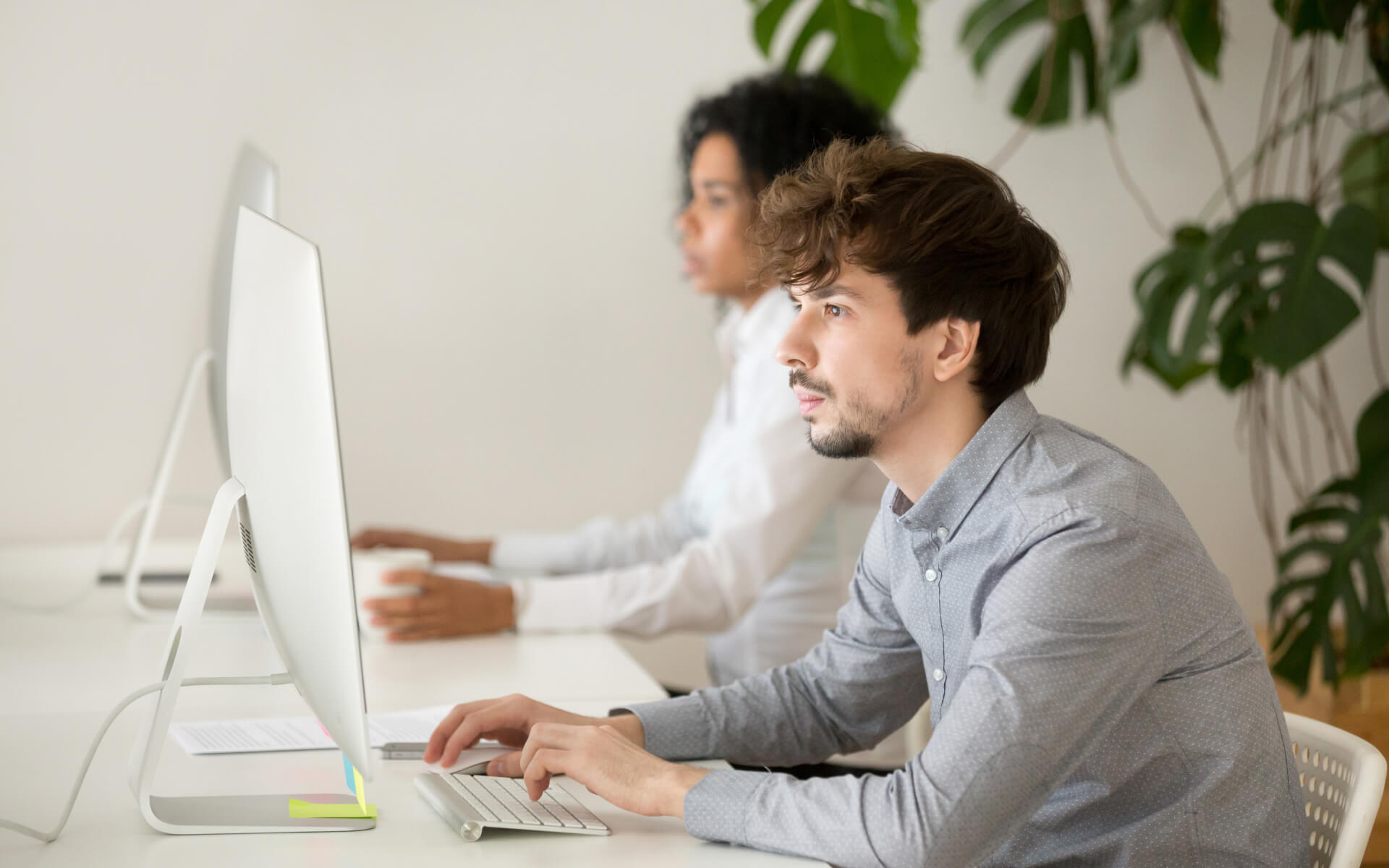 Про компанію "Адроіт Сервіс"